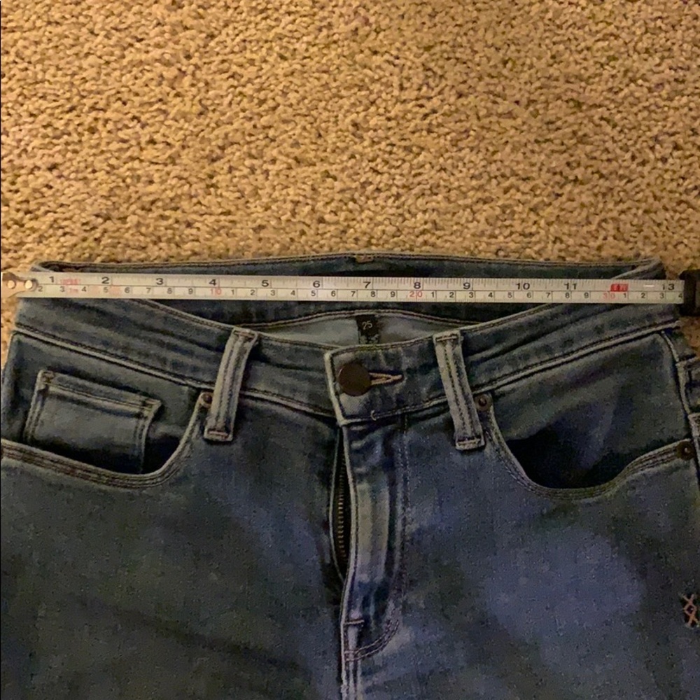 Generic Jeans 💕 - Picture 6 of 12
